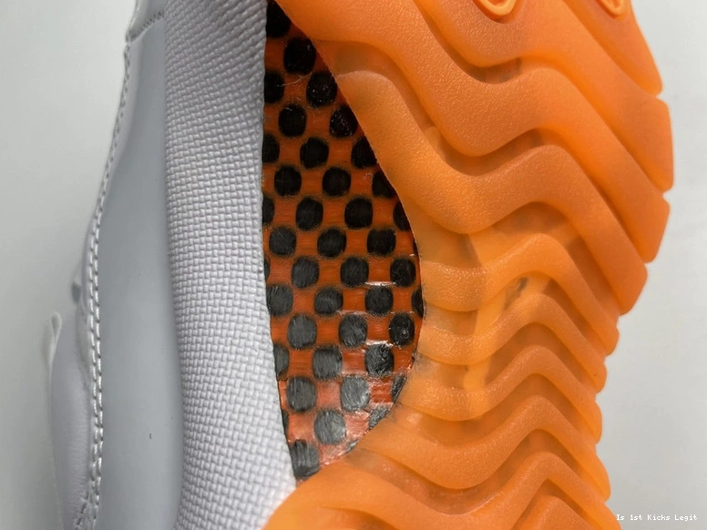 “Citrus  WMNS 11 Air AH7860-139 Jordan Low 0326